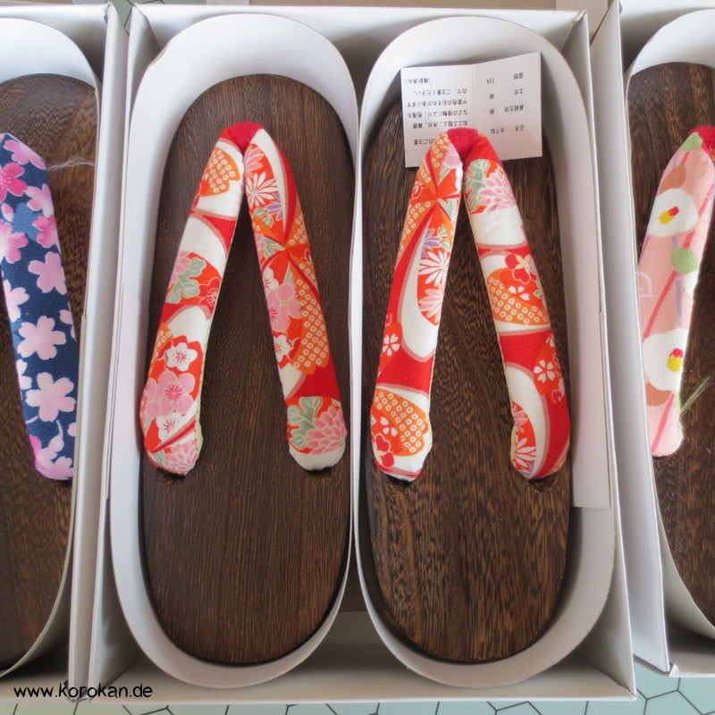 Geta - rundere schmalere Form für Damen - 24 cm