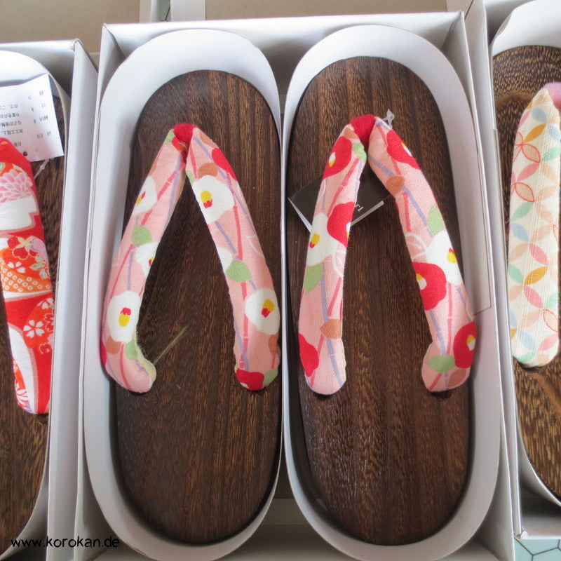 Geta - rundere schmalere Form für Damen - 24 cm