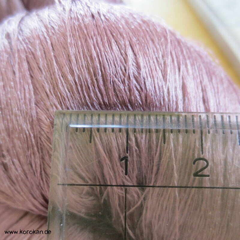 mauve Seidengarn zum Weben aus japanischer Obi Werkstatt