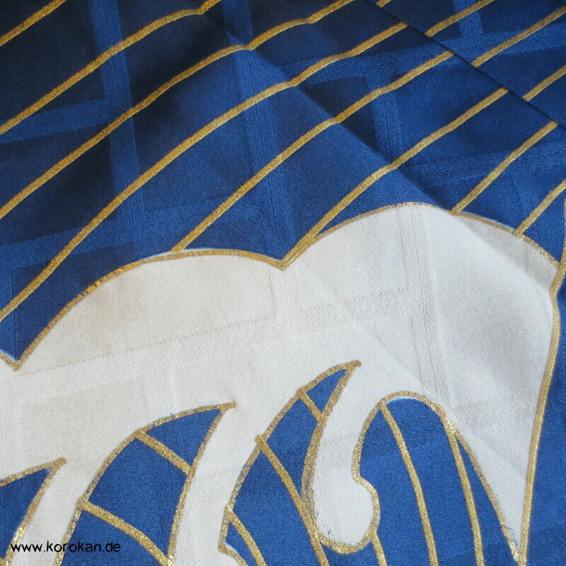 wildes Meer - Wellen, Stickerei, Goldfäden Furisode Seidendamast Kimono