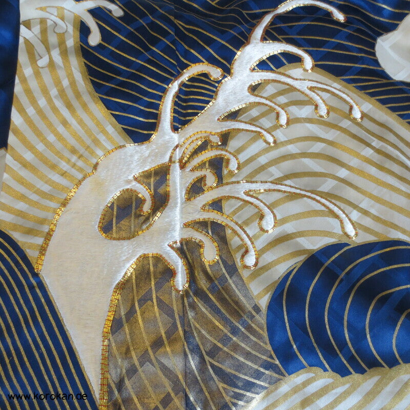 wildes Meer - Wellen, Stickerei, Goldfäden Furisode Seidendamast Kimono
