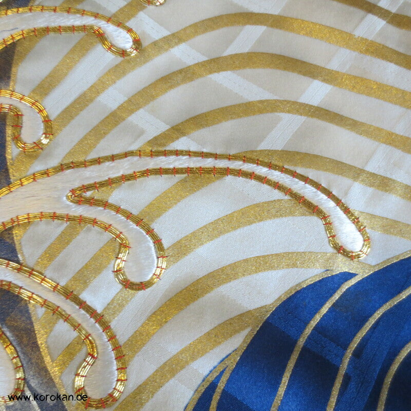 wildes Meer - Wellen, Stickerei, Goldfäden Furisode Seidendamast Kimono