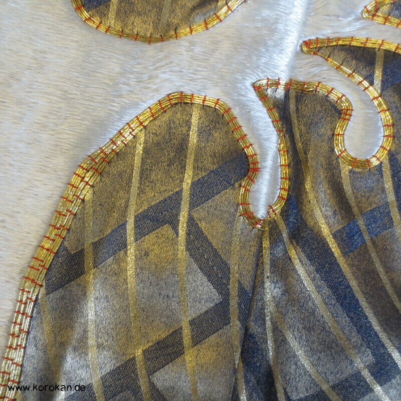 wildes Meer - Wellen, Stickerei, Goldfäden Furisode Seidendamast Kimono