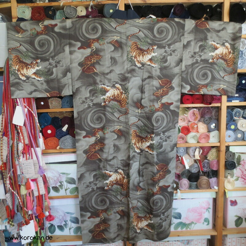 Tiger und Drache Juban Unterkimono, Wollmuslin