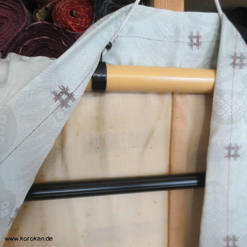 gewebte Wellen mit Urushi Igeta Brunnenkreuzen Komon Kimono