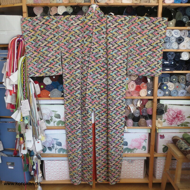 Floating World Stege über Wasser Komon Kimono
