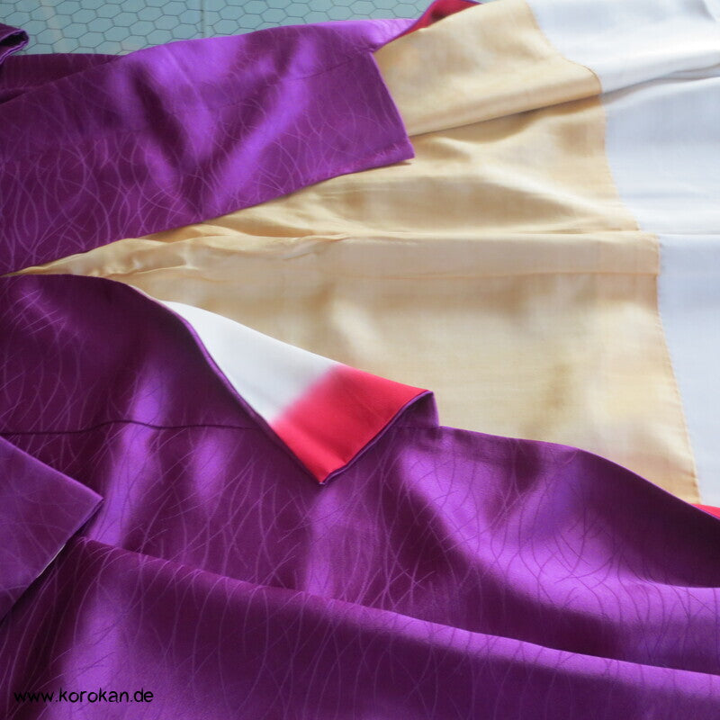 Blüten in Bambusgitter Seidendamast Homongi Kimono