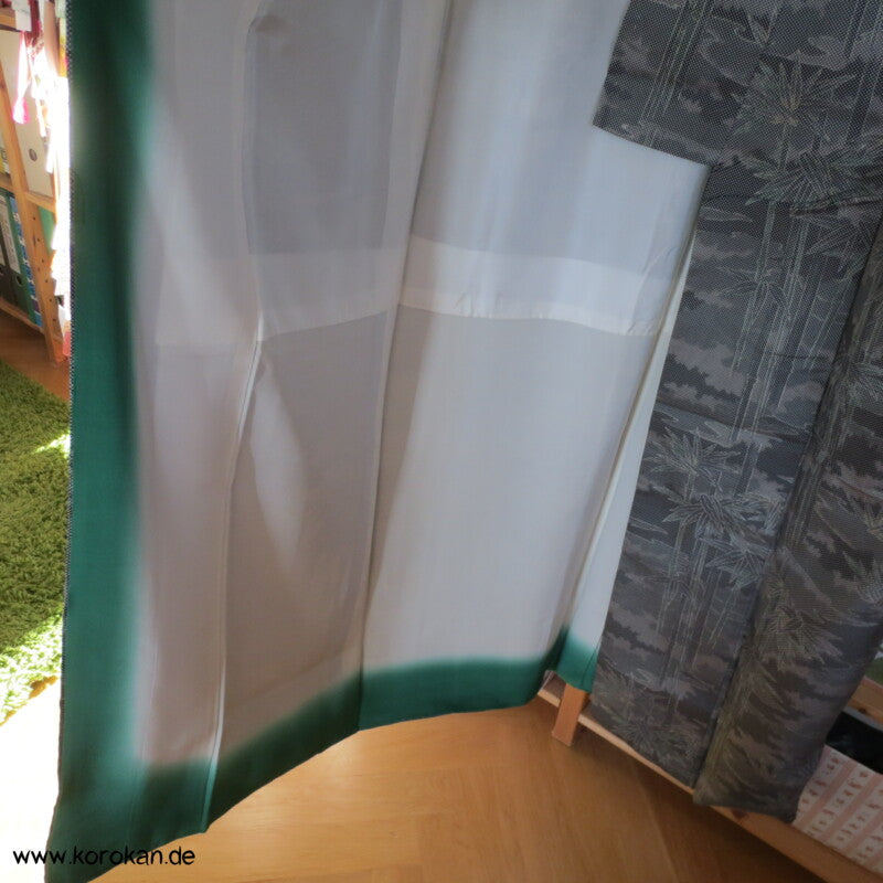 gewebtes Bambusmuster in grauer Tsumugi Seiden Kimono