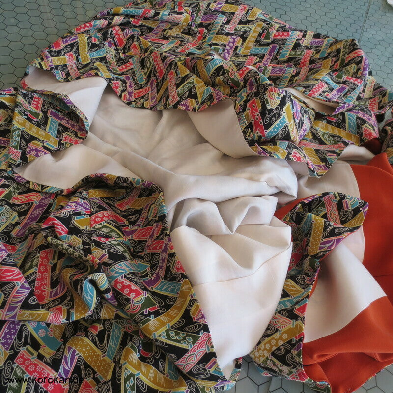 Floating World Stege über Wasser Komon Kimono
