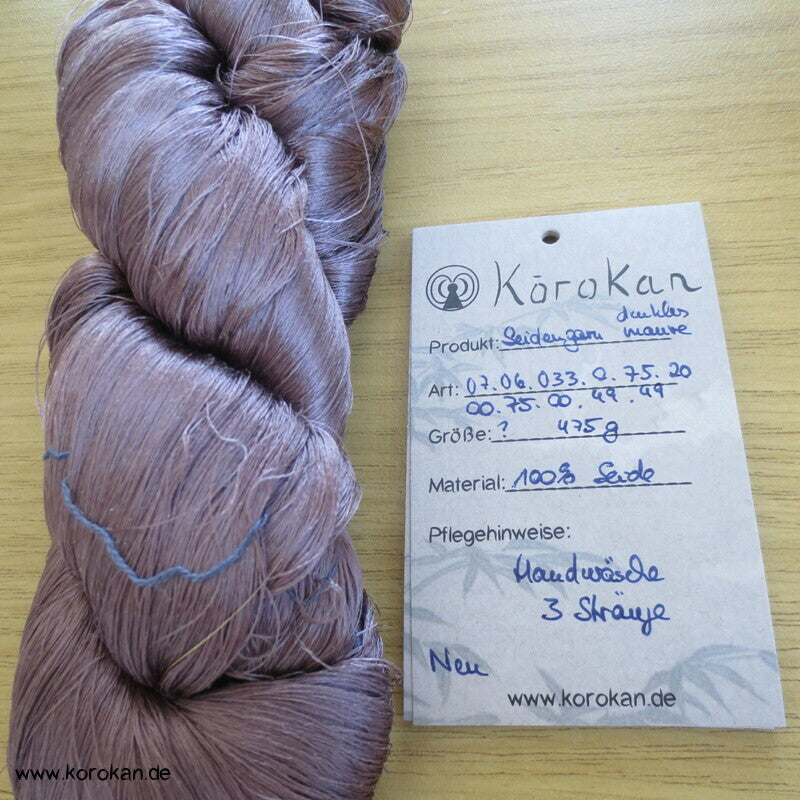dunkles mauve Seidengarn zum Weben aus japanischer Obi Werkstatt