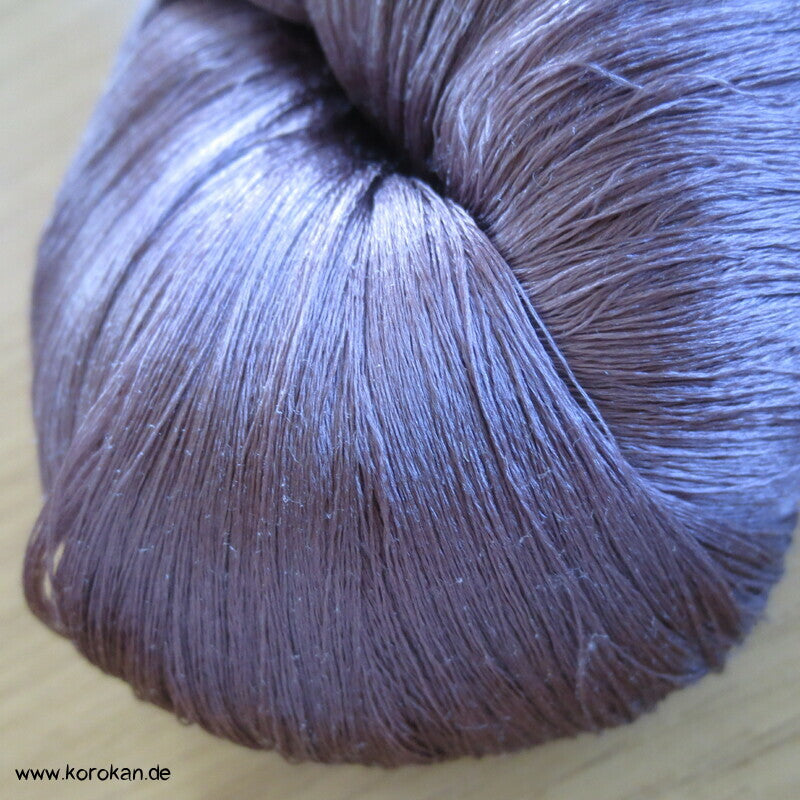 altrosa mauve Seidengarn zum Weben aus japanischer Obi Werkstatt