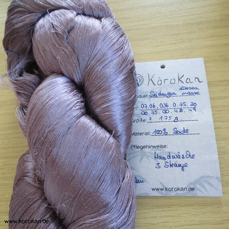altrosa mauve Seidengarn zum Weben aus japanischer Obi Werkstatt