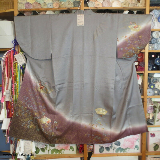 Kosode Kimono, goldene Gräser und Stickerei Homongi