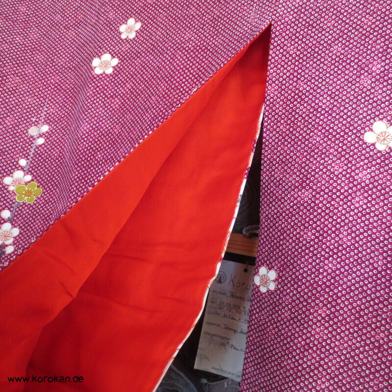 blassroter Homongi Kimono, Kanokodot Druck und Umeblüten auf Seide
