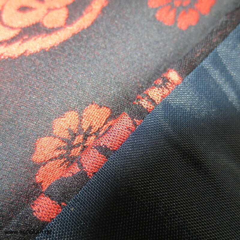 Tachibana, Mon auf schwarzem Seidensatin Nagoya Obi Kimonogürtel