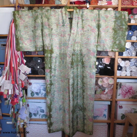 moos gebatikter Blumen Kasuri Tsumugi Hitoe Kimono, sehr groß