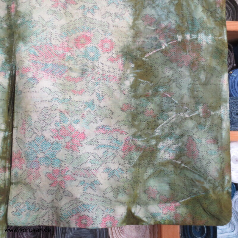 moos gebatikter Blumen Kasuri Tsumugi Hitoe Kimono, sehr groß
