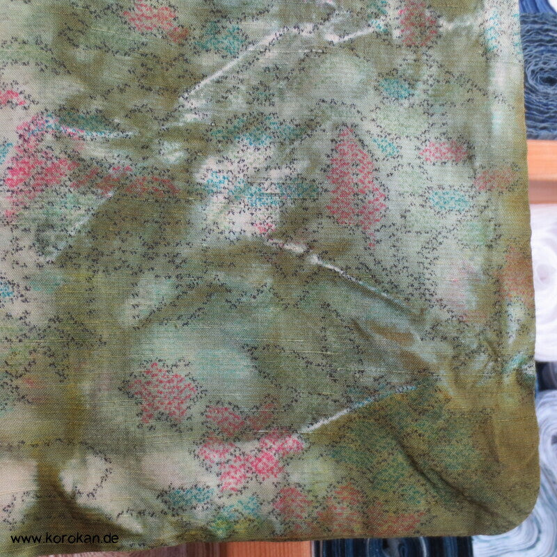moos gebatikter Blumen Kasuri Tsumugi Hitoe Kimono, sehr groß
