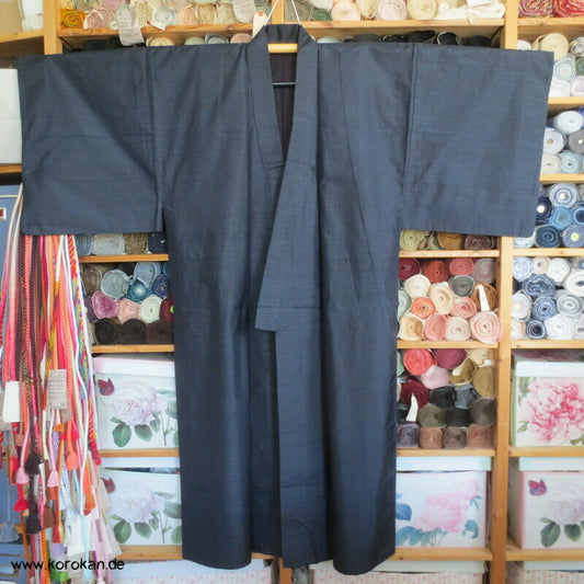 Männer Tsumugi Seiden Kasuri Kimono, blau