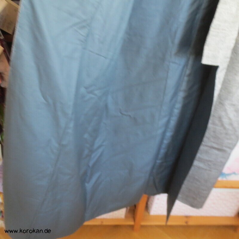 hellgrauer Herren Tsumugi Seiden Kimono