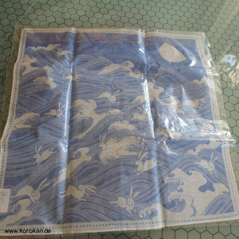Furoshiki japanisches Tragetuch mit Hasen und Wellen
