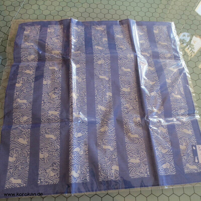 Furoshiki japanisches Tragetuch mit Hasen und Wellen