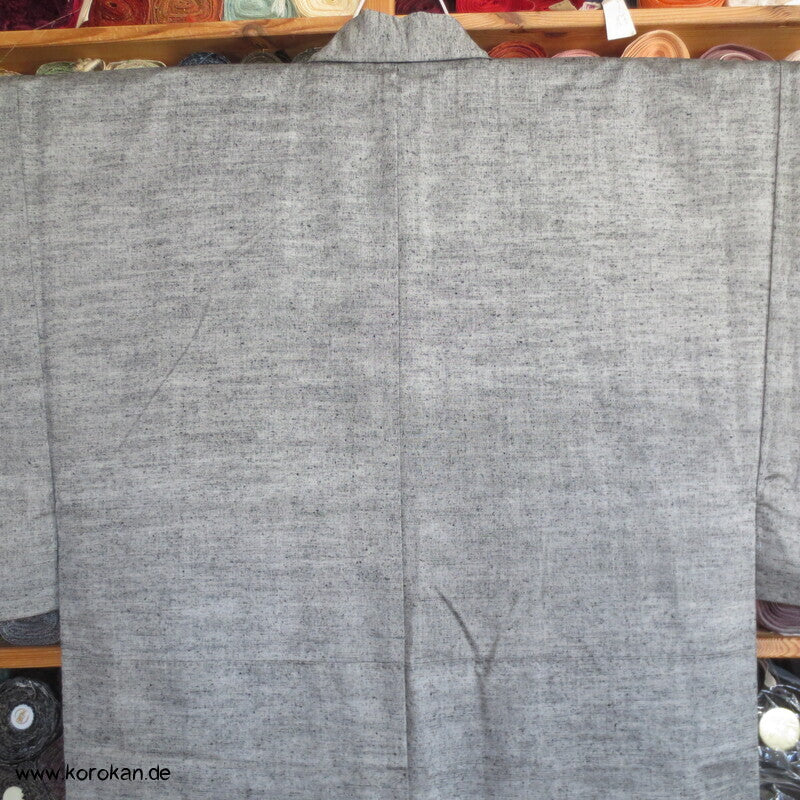 hellgrauer Herren Tsumugi Seiden Kimono