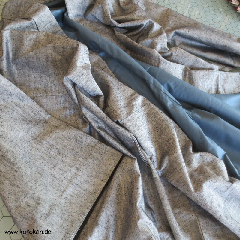 hellgrauer Herren Tsumugi Seiden Kimono