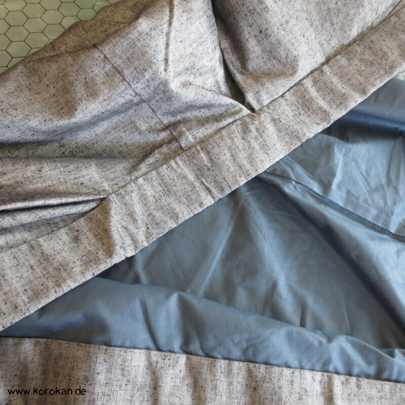 hellgrauer Herren Tsumugi Seiden Kimono