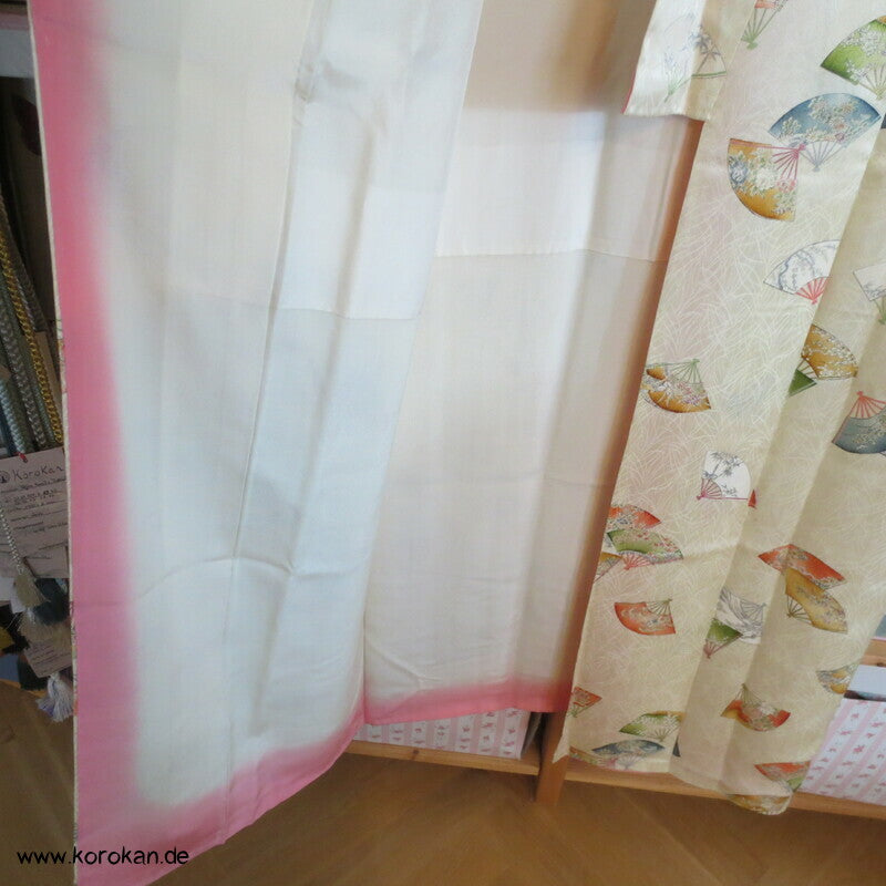 Fächerdruck, Goldakzente Komon Seiden Kimono
