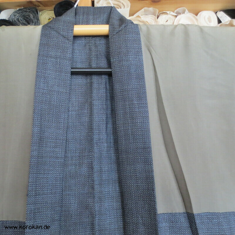 blau weiße Tsumugi Seide Kasuri Haori, Musterfutter