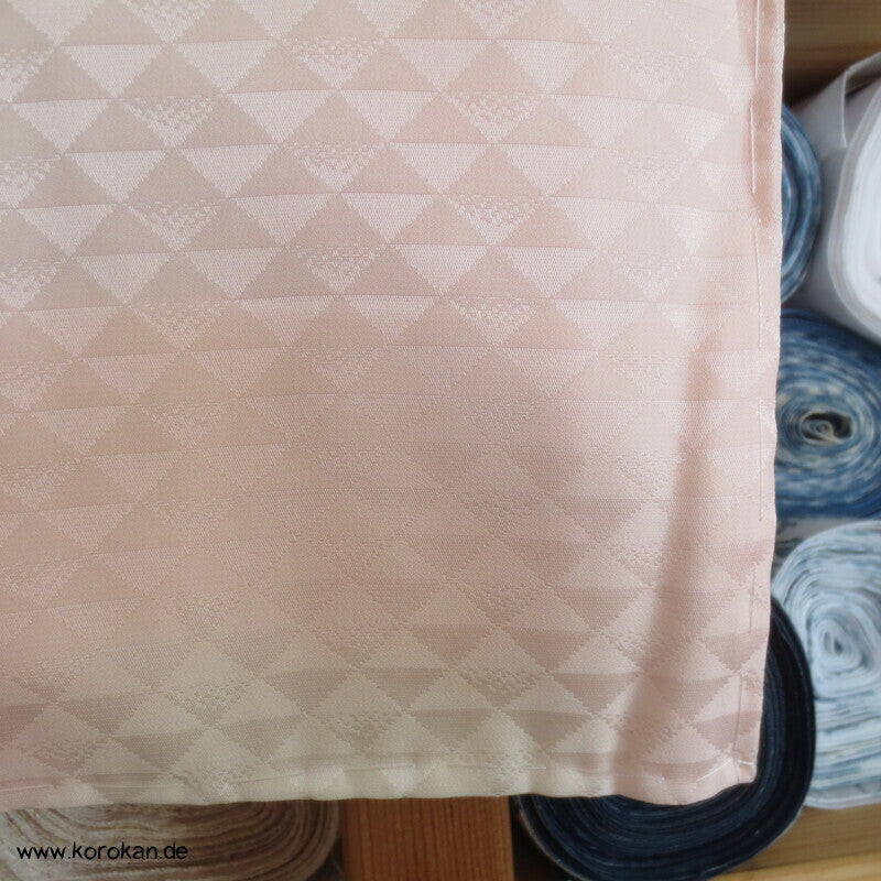 rosa fishscale Juban Unterkimono mit besticktem Han Eri Kragen