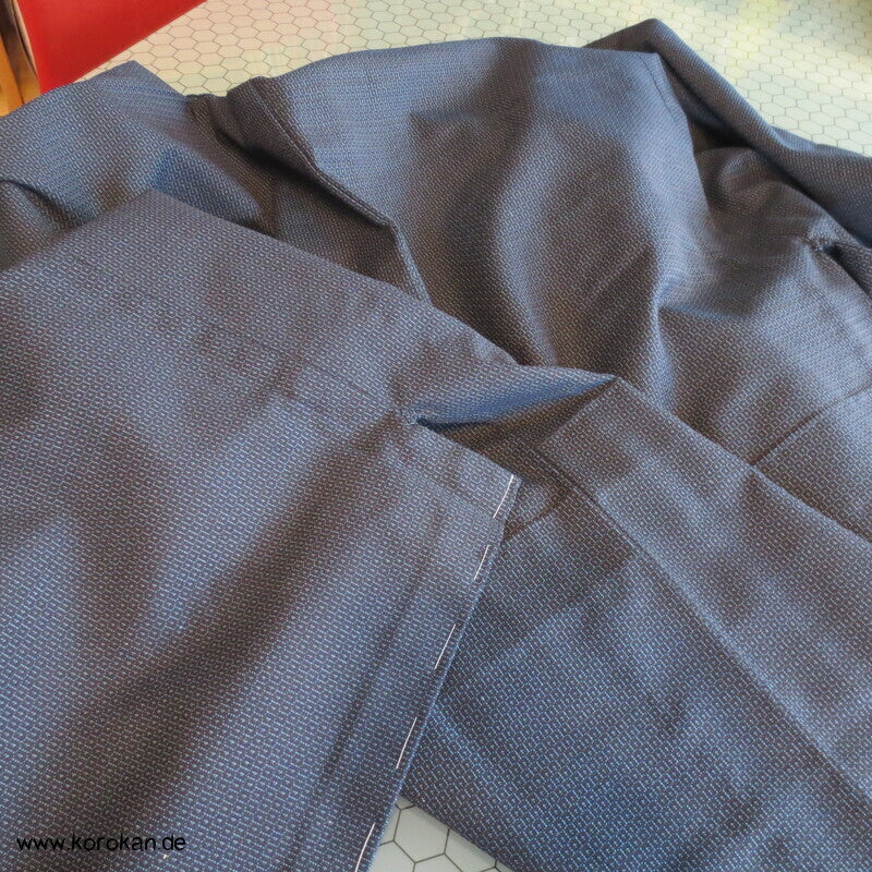 großes Kimono und Haori Set blau schwarzer Kikko Wolle / Seide, wie neu