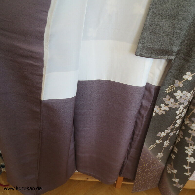 Nandina Zweige auf graugrün Homongi Kimono