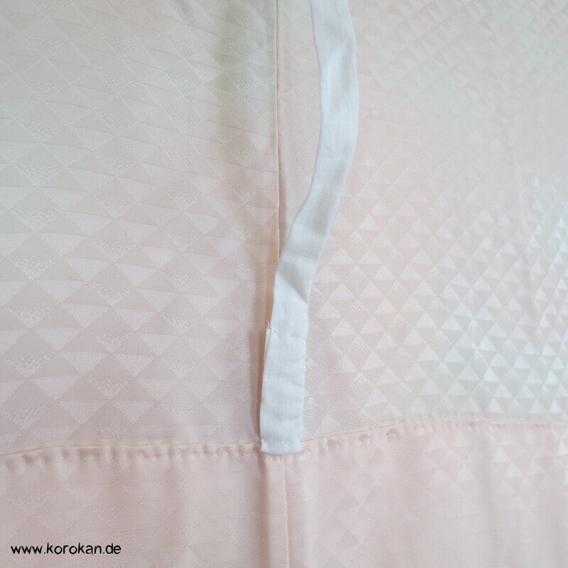 rosa fishscale Juban Unterkimono mit besticktem Han Eri Kragen