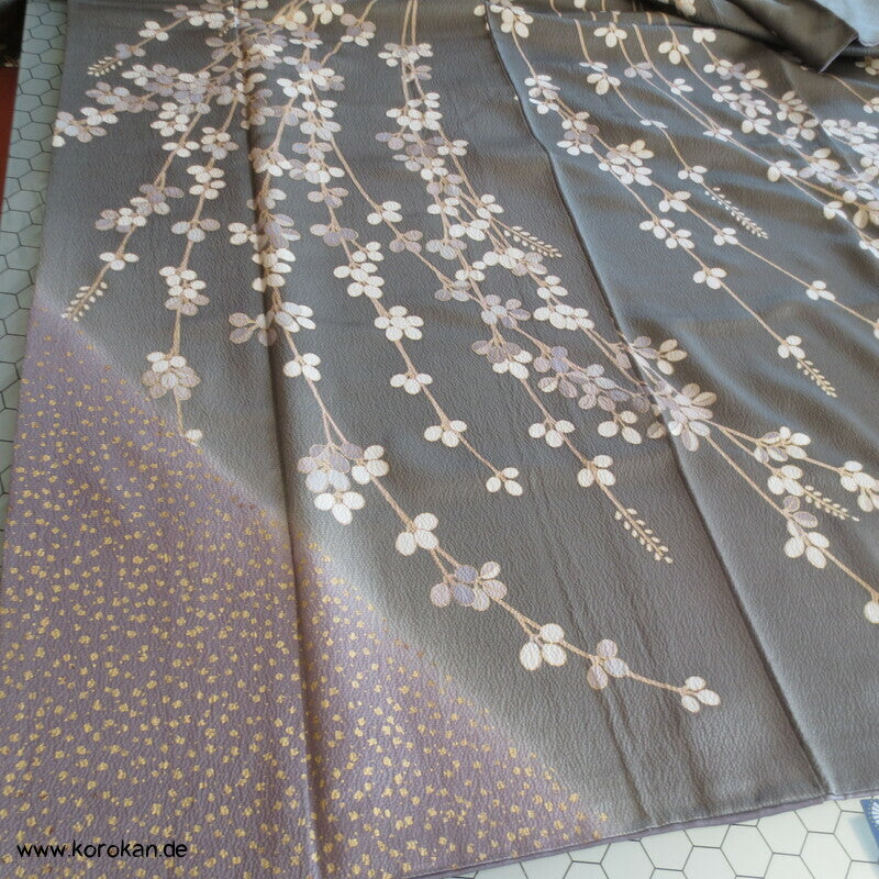 Nandina Zweige auf graugrün Homongi Kimono
