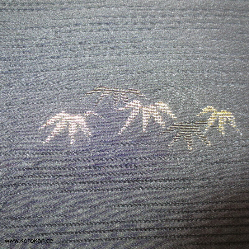 gold und silber Bambus auf schwarzem Seidendamast  Haori Kimono Jacke, mit Himo