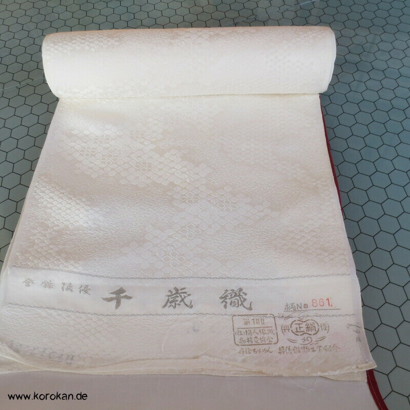 Shiromuku Braut Kimono Seiden Matelassé Tanmono