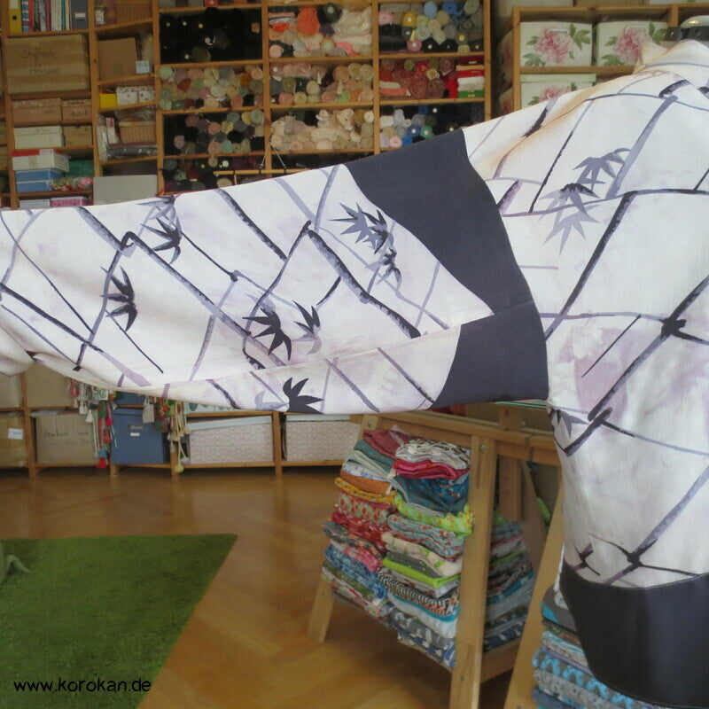 Pyjama Oberteil Upcycling aus Homongi Kimono, Rayon, Perlmuttknöpfe, Gr. xl