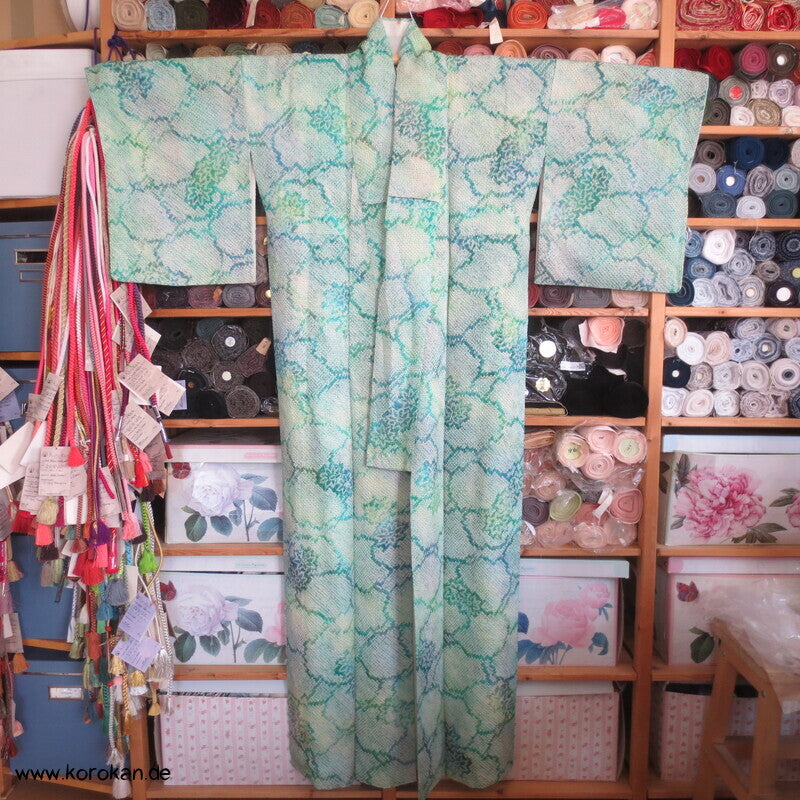 Full Shibori Seidendamast Blätternetz Komon Kimono