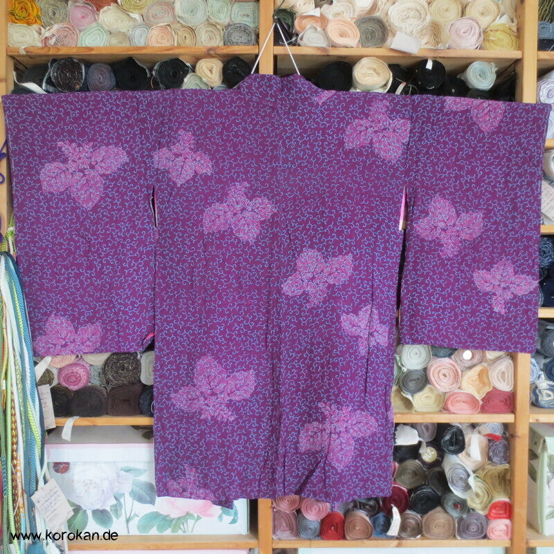 Murasaki violetter Haori Paulownia Arabesken