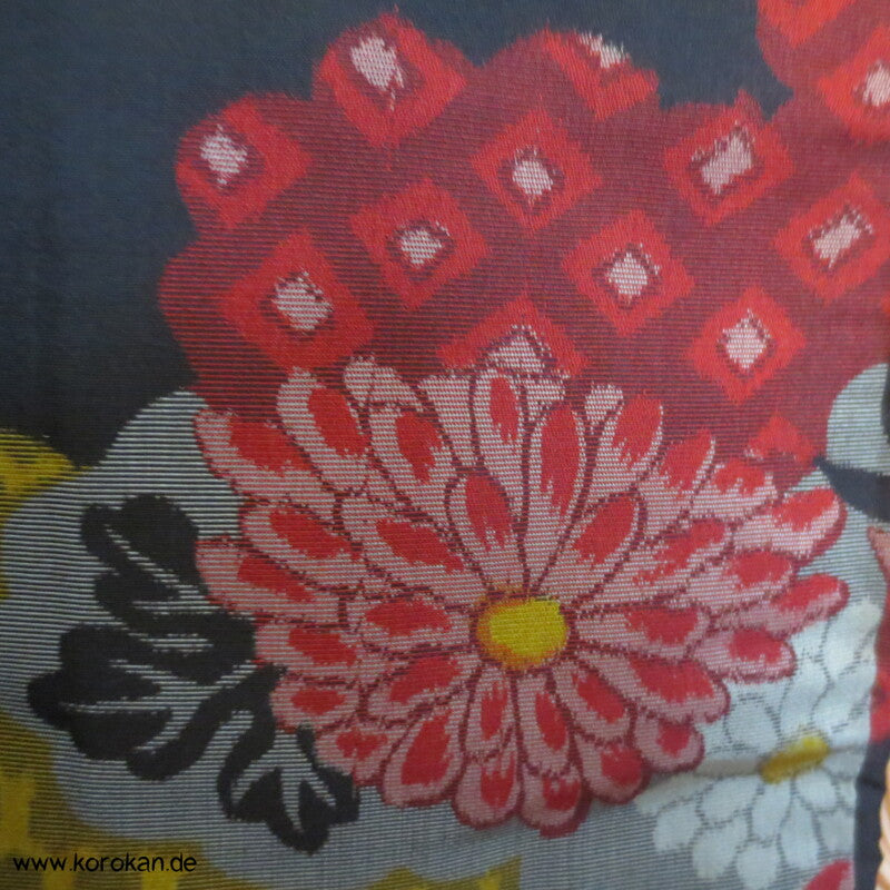 Päonien in Wolken auf schwarz Meisen Haori Kimono Jacke