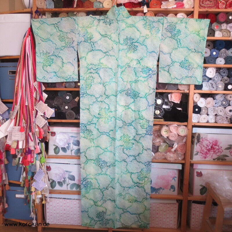 Full Shibori Seidendamast Blätternetz Komon Kimono