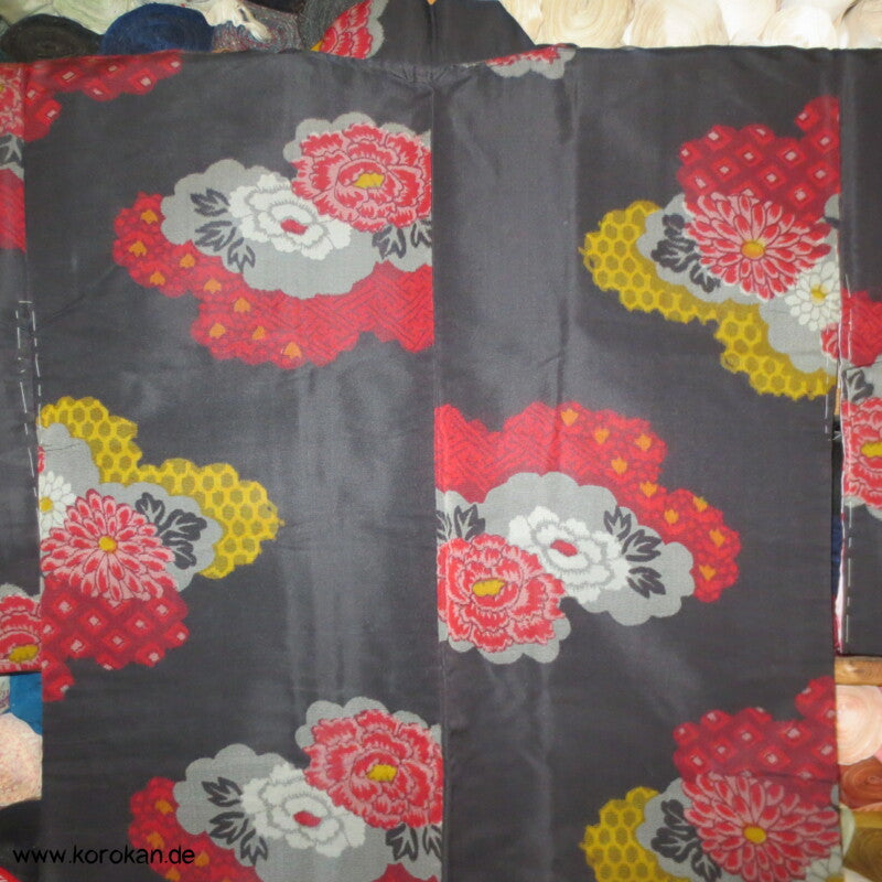 Päonien in Wolken auf schwarz Meisen Haori Kimono Jacke