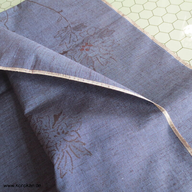Blütenranken Kasuri Tsumugi Kimono Seide, originalgeheftet