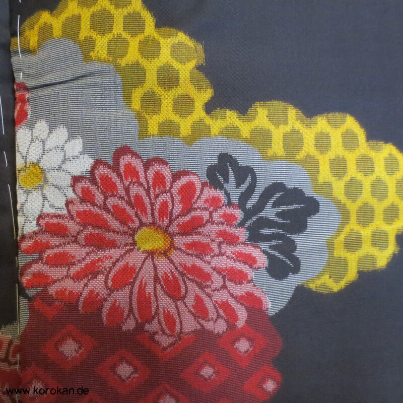 Päonien in Wolken auf schwarz Meisen Haori Kimono Jacke