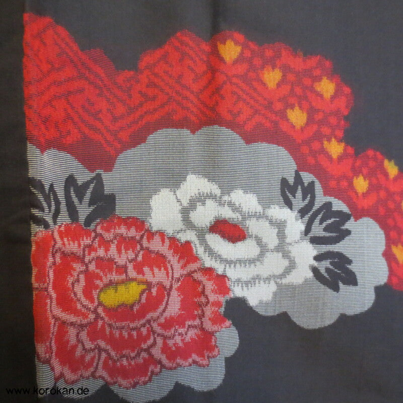 Päonien in Wolken auf schwarz Meisen Haori Kimono Jacke