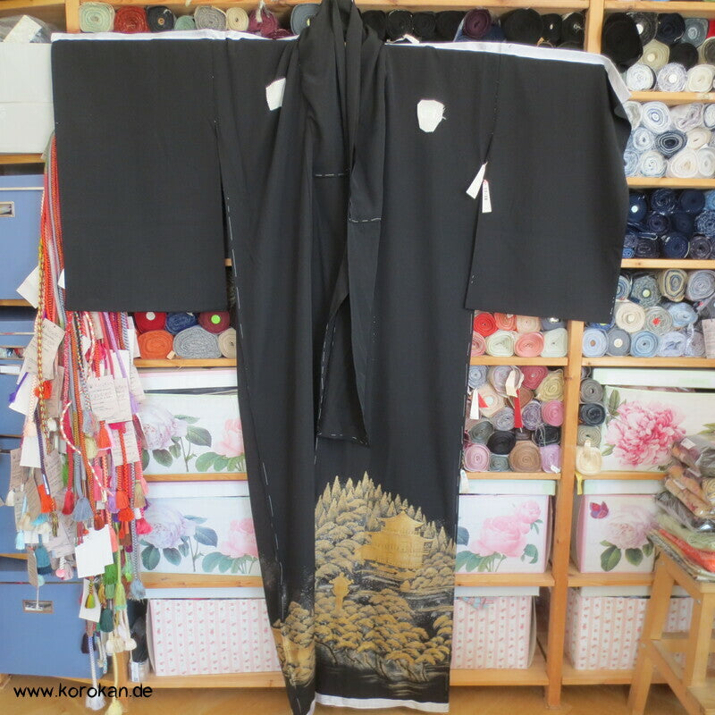 Tomesode, Tempellandschaft Seiden Karieba