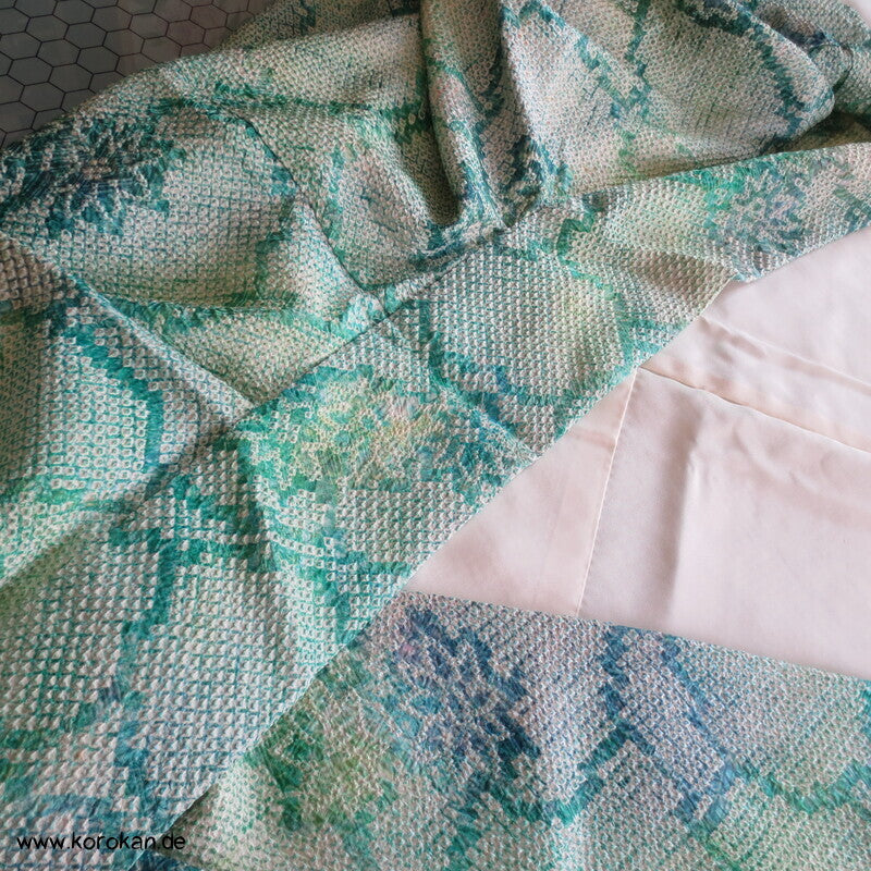 Full Shibori Seidendamast Blätternetz Komon Kimono