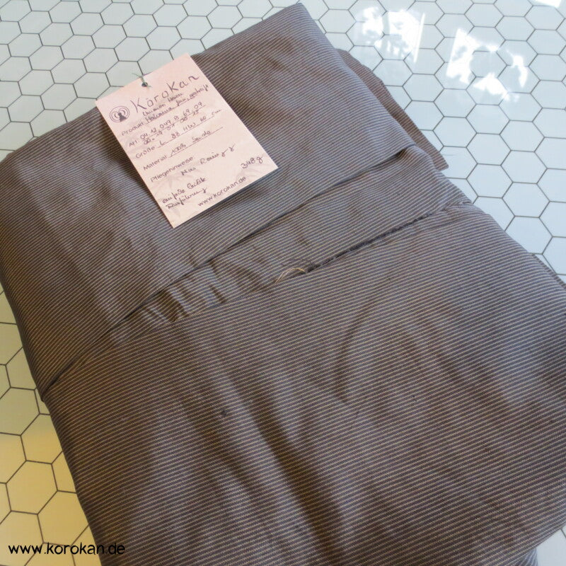 graubeige gestreifte Seide Hakama - Umanori Hosen - Typ